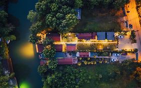 Antik River House